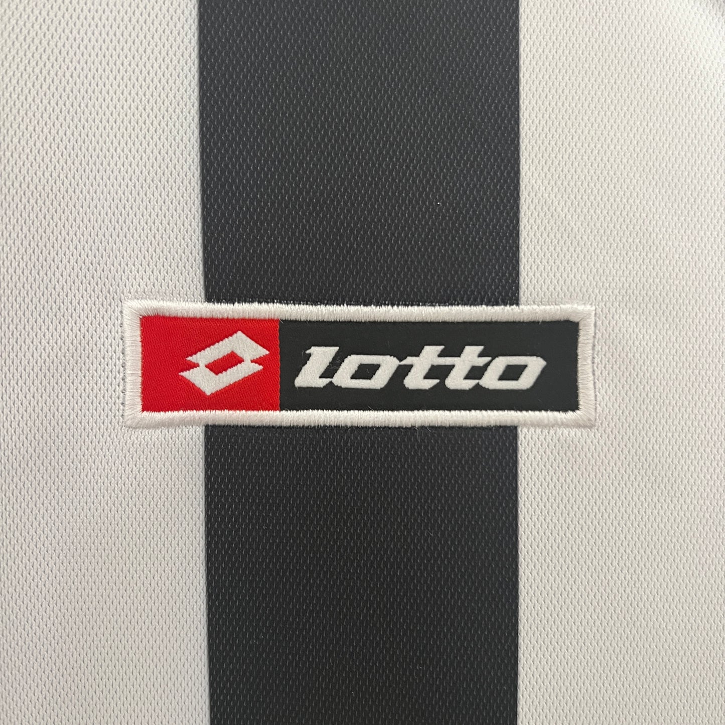 Juventus Retro Jersey 01/02 S-XXL