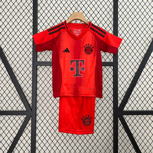 Equipación Niño Bayern Munich Talla 16-28