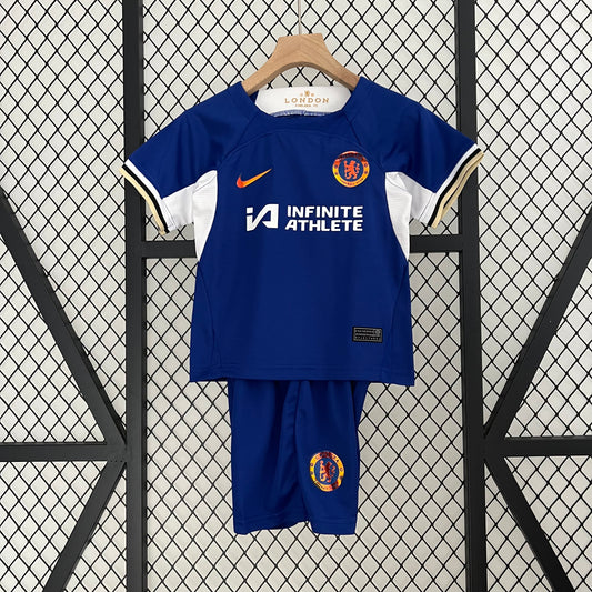 Chelsea Boy's Kit Size 16-28 