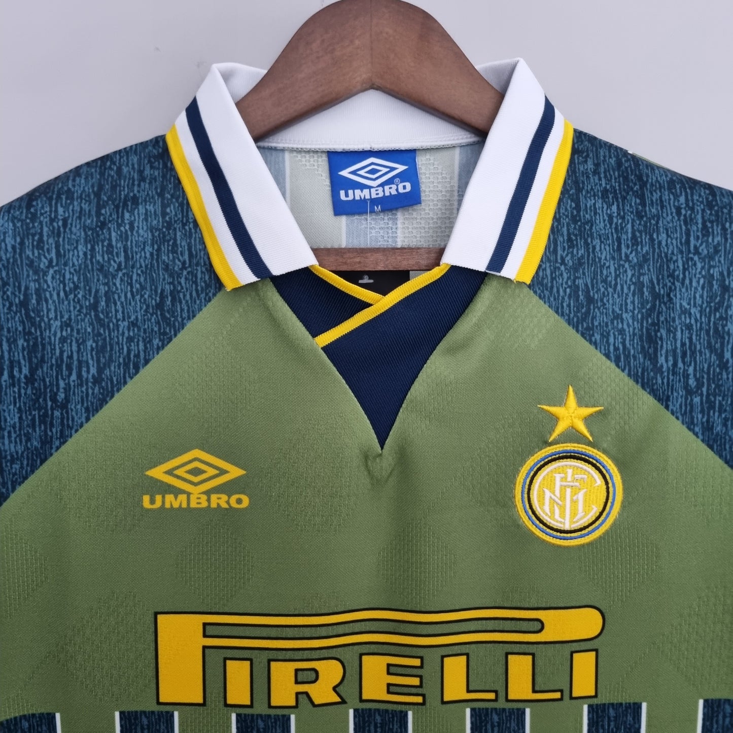 Inter Retro Jersey 95/96 S-XXL