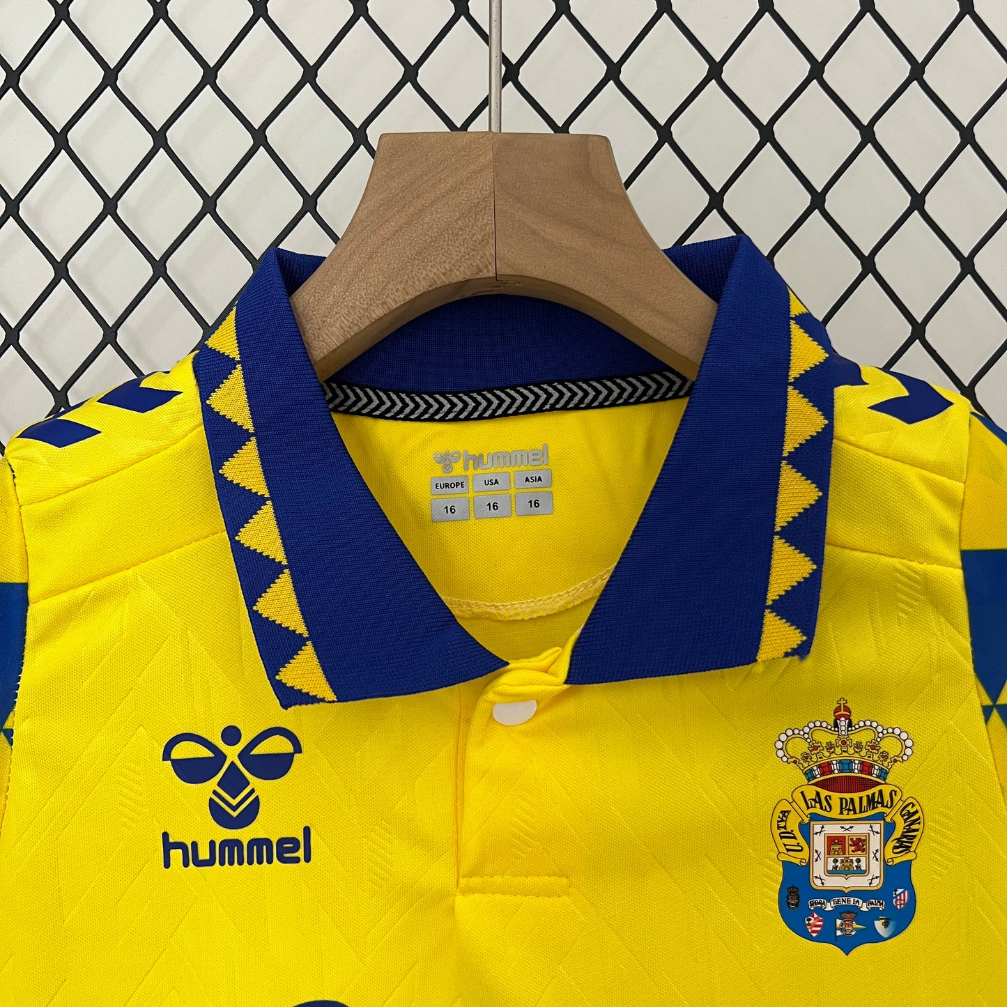 Equipación Niño Las Palmas Talla 16-28