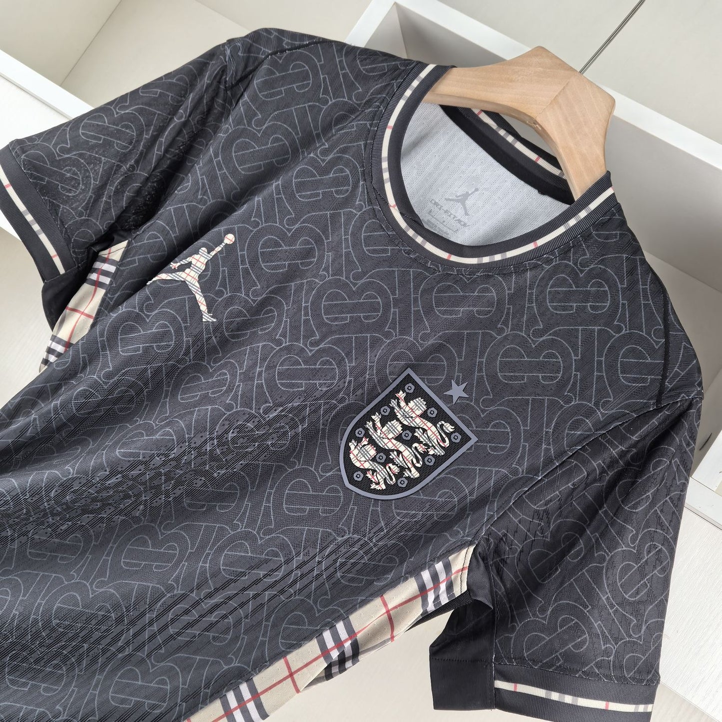 Inglaterra x Burberry Jersey Special Edition S-3XL