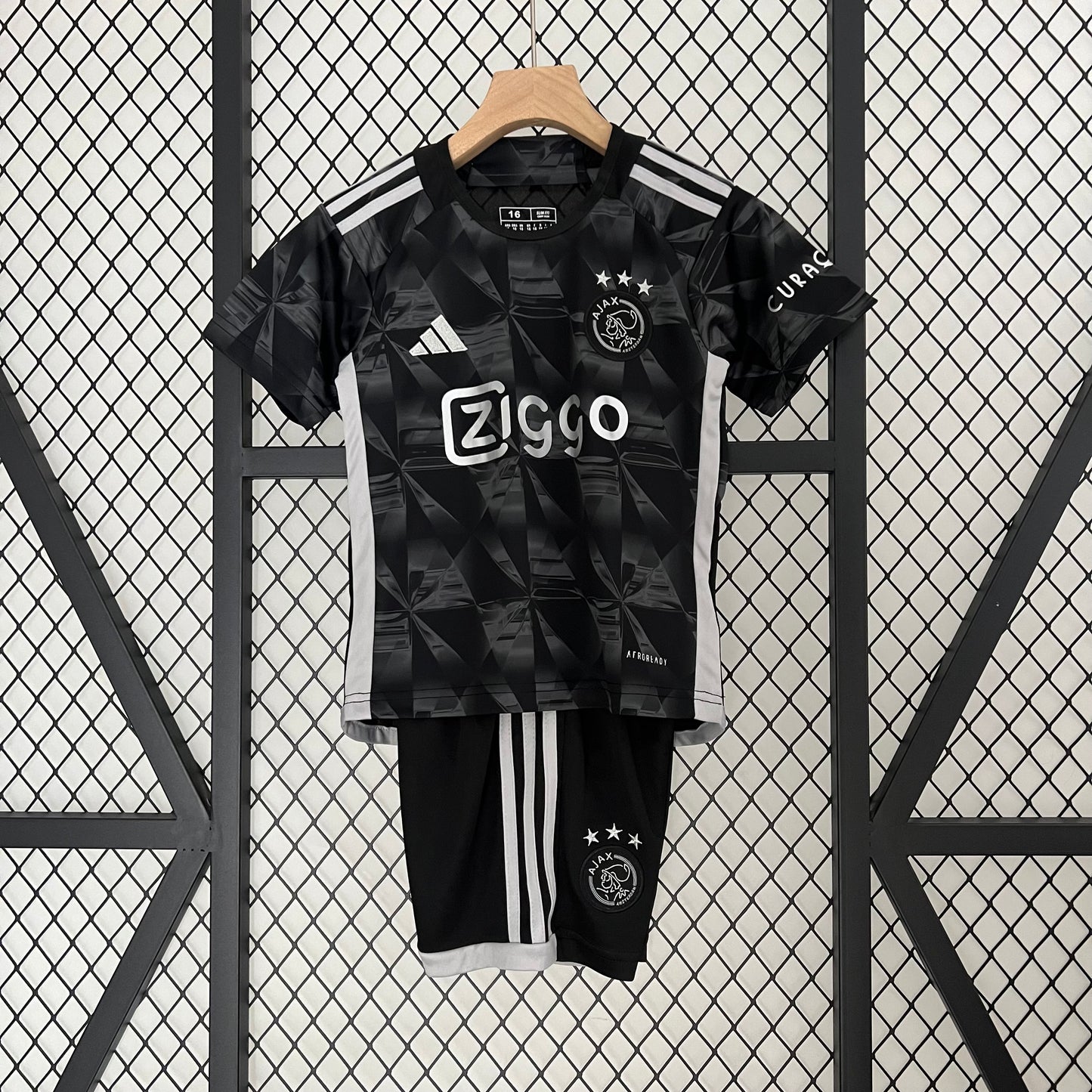 Equipación Niño Ajax Talla 16-28