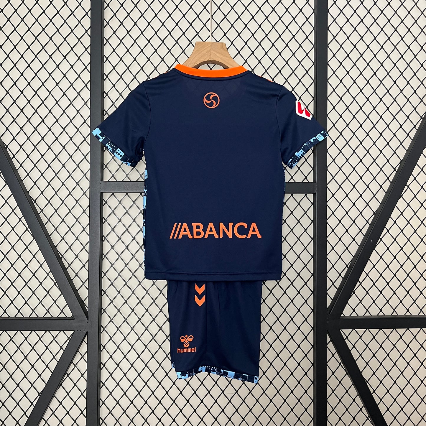 Equipación Niño Celta Talla 16-28