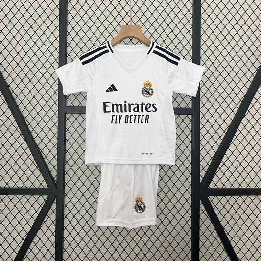 Equipación Niño Real Madrid Talla 16-28