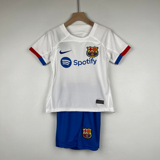 Equipación Niño Barcelona Talla 16-28